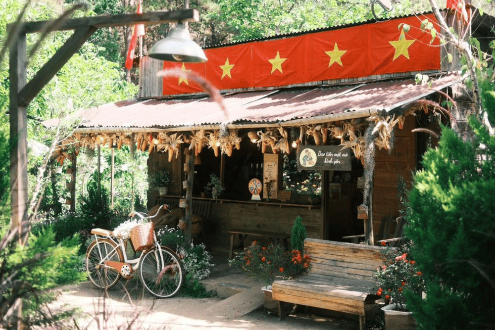 Mỗi g&oacute;c tại Bao Tiền Một Mớ B&igrave;nh Y&ecirc;n đều mang đến sự thư th&aacute;i, an y&ecirc;n trong t&acirc;m hồn (Nguồn: Fanpage Bao tiền một mớ b&igrave;nh y&ecirc;n)